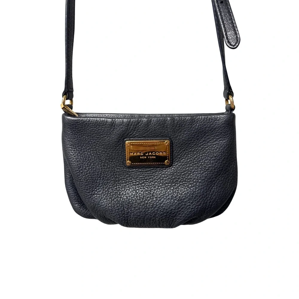 Marc Jacobs Crossbody Bag Women OS Black Pebbled Leather Gold Logo Plate Luxury